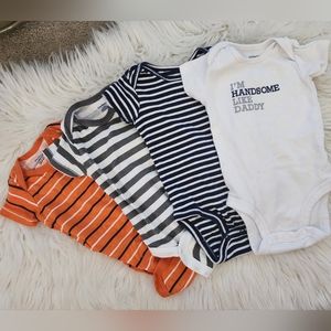 Boy ~ Short Sleve Onsies ~ 0-3 Months ~ Stripes/Variety
